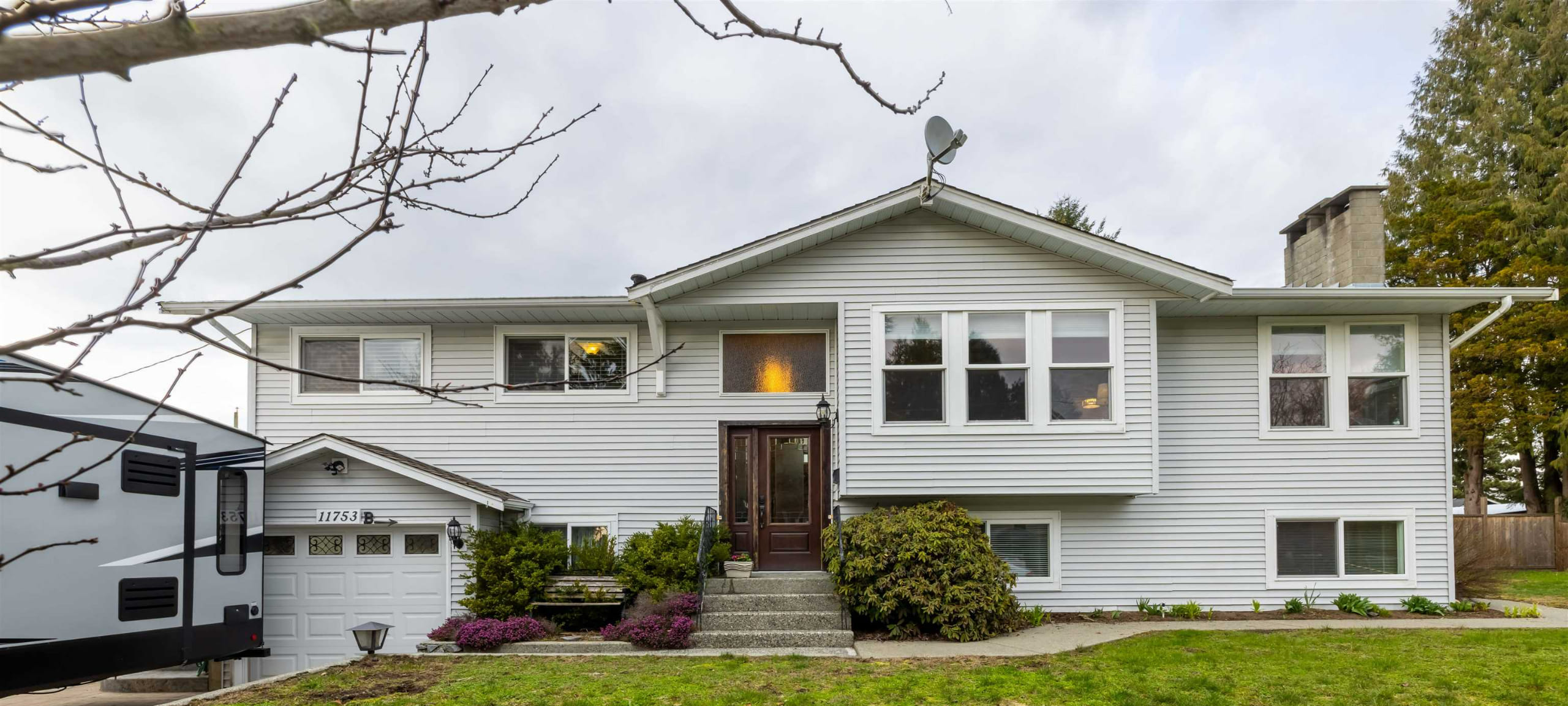 Annieville Homes & Condos - MLS Listings For Sale